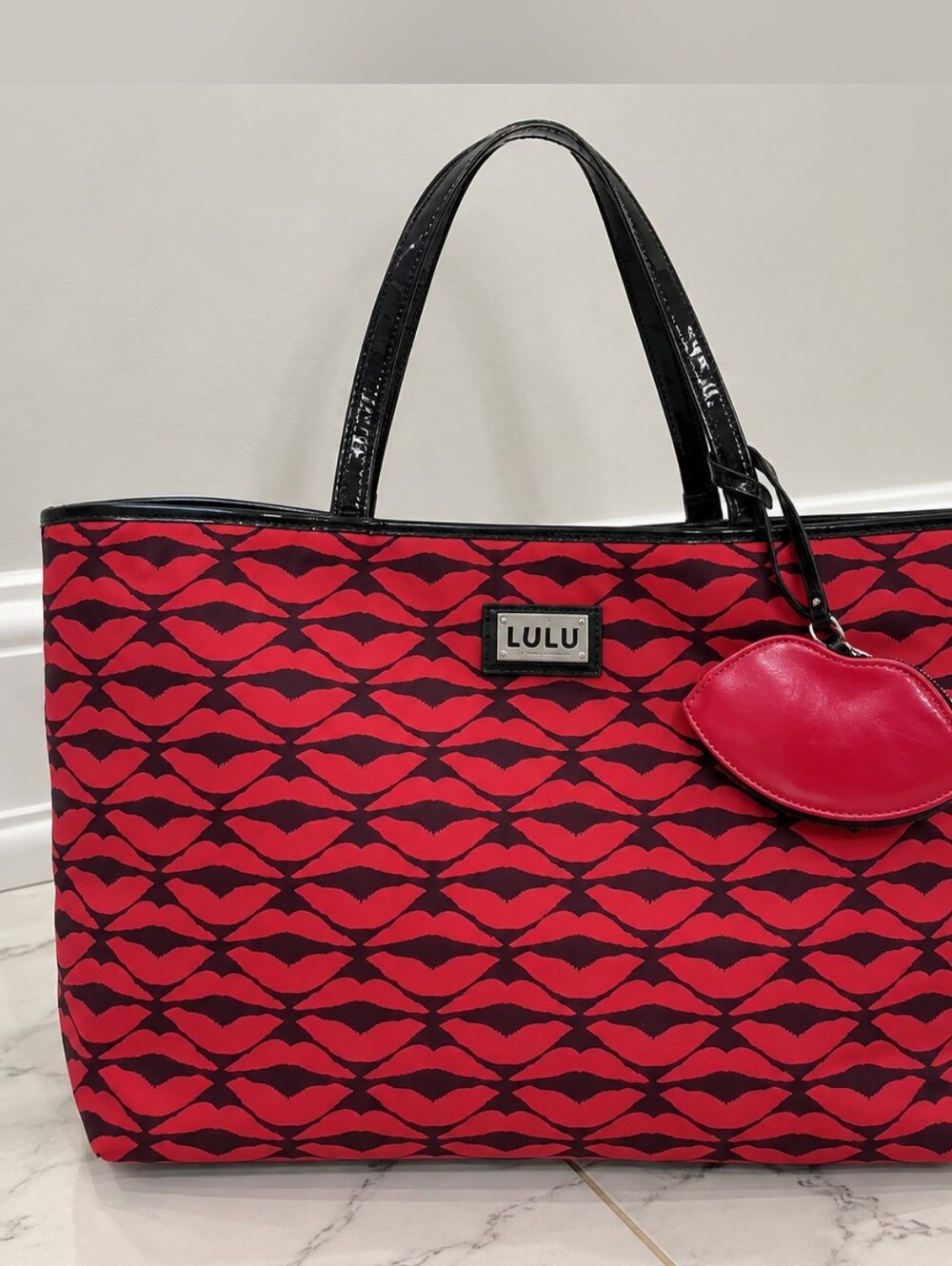 LuLu By LuLu Guiness Lip-Print Canvas Tote. Patent Leather Trim And Strap.